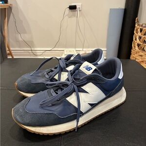 New Balance 237 V1 in Blue